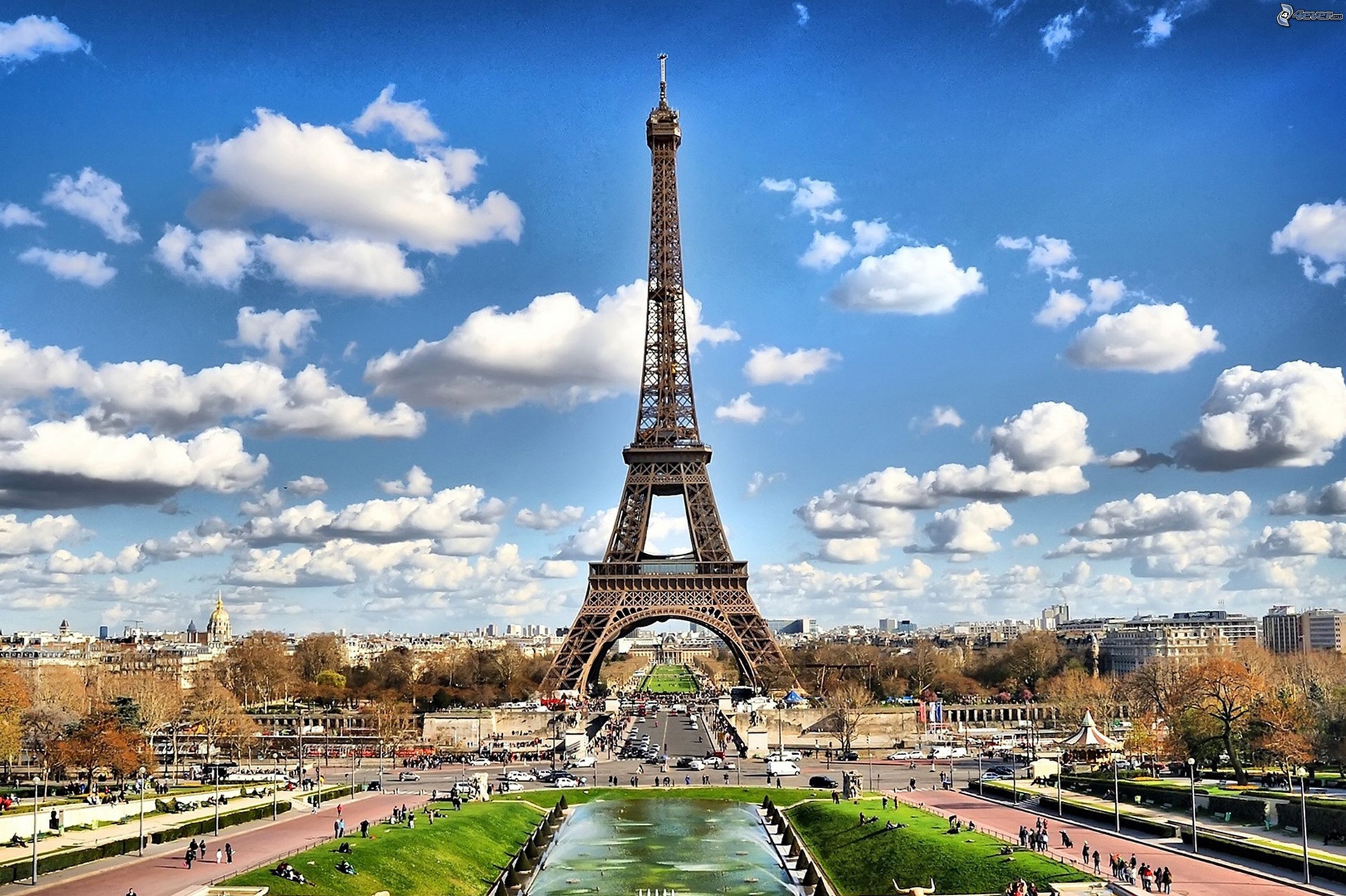 circuits-touristiques-paris-chauffeur-privé